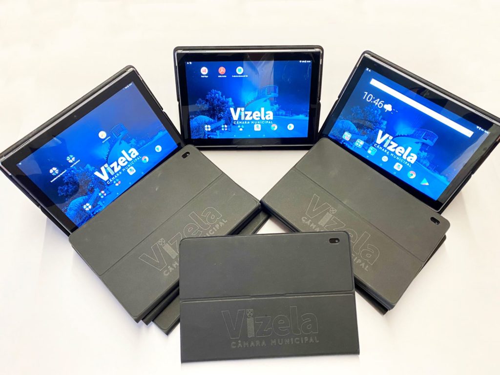 Câmara de Vizela distribui tablets e acesso à internet a alunos carenciados
