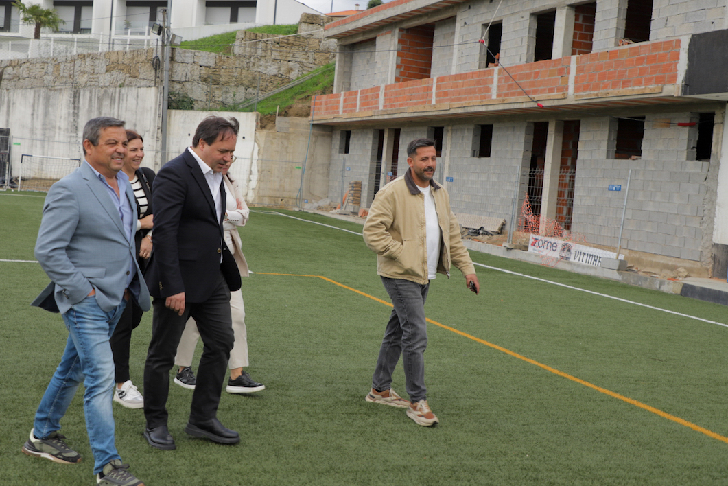 PRESIDENTE DA CÂMARA VISITOU OBRAS DE ALARGAMENTO DO COMPLEXO DESPORTIVO DO AD S. PAIO SPORT CLUBE